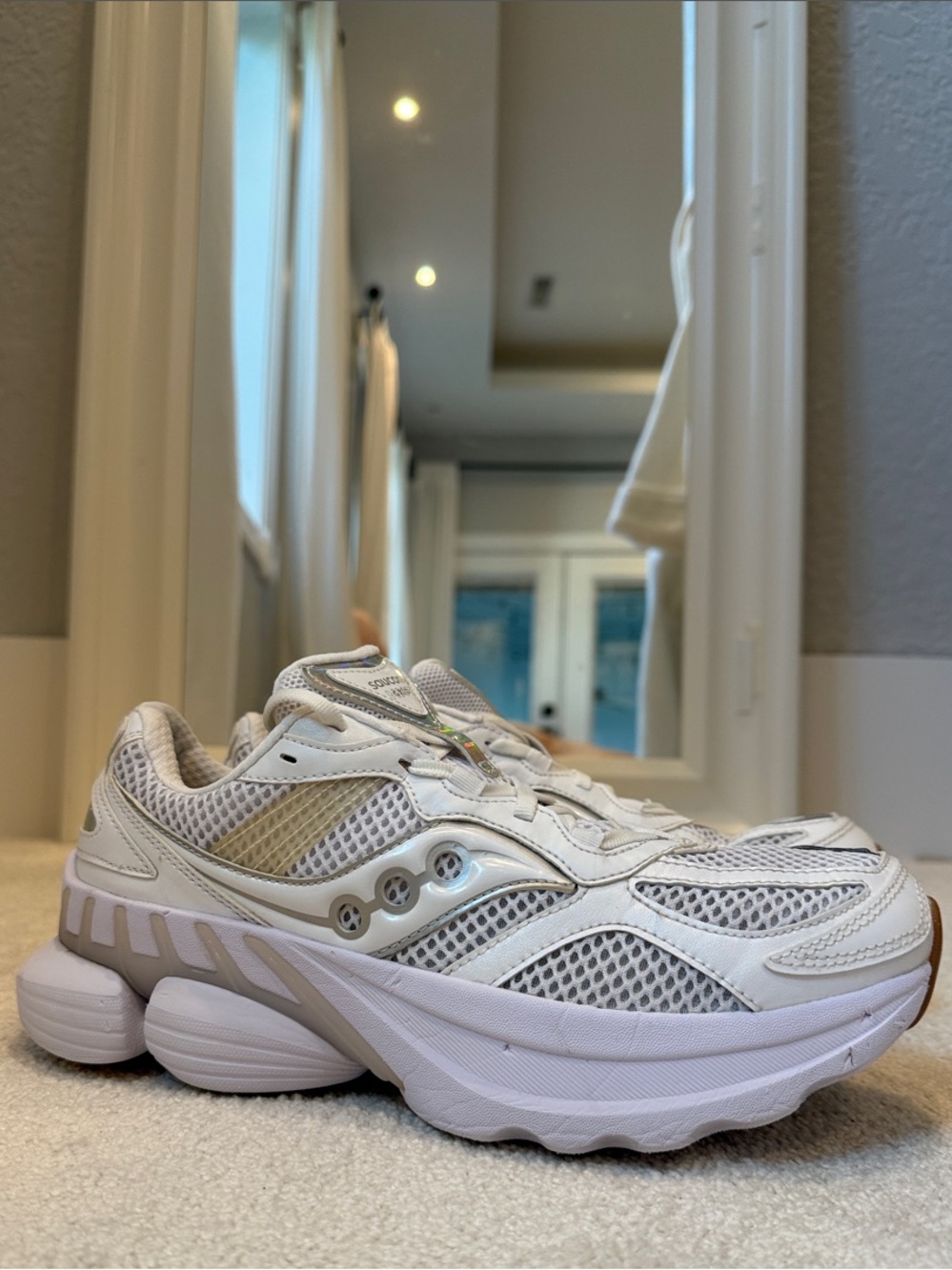 Saucony Women's White Mesh Sneakers 8